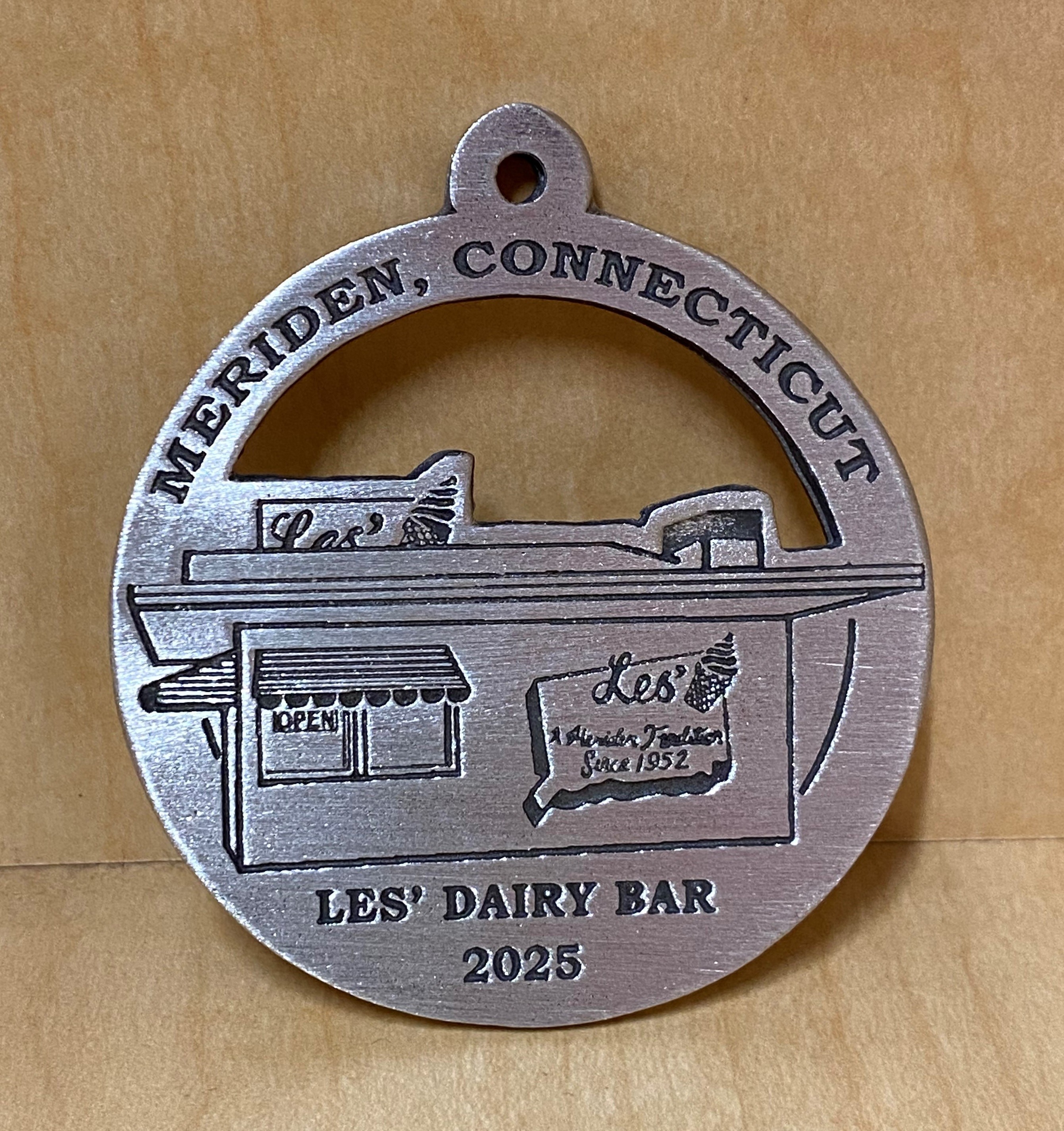Les' Dairy Bar 2025 Ornament