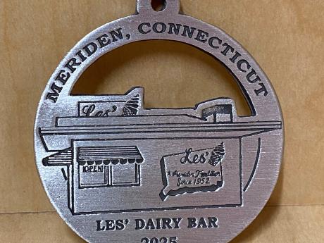 Les' Dairy Bar 2025 Ornament